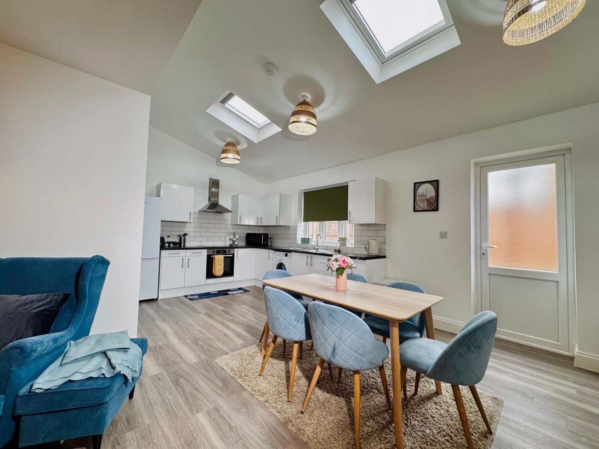 Cosy 1-Bed Flat 30Min To Central London & Parking Εξωτερικό φωτογραφία